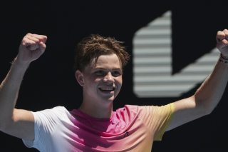 Henry Bernet peut savourer: le Bâlois a survolé la finale des juniors de l'Open d'Australie. KEYSTONE/AP/Mark Baker